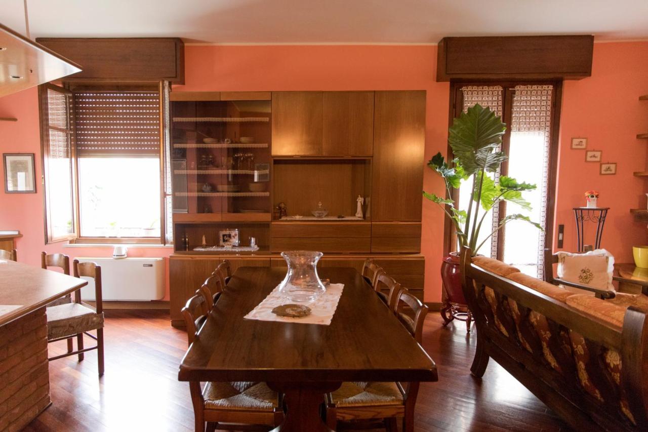 A Casa Di Anna, Elegant Flat In Cremona Leilighet Eksteriør bilde